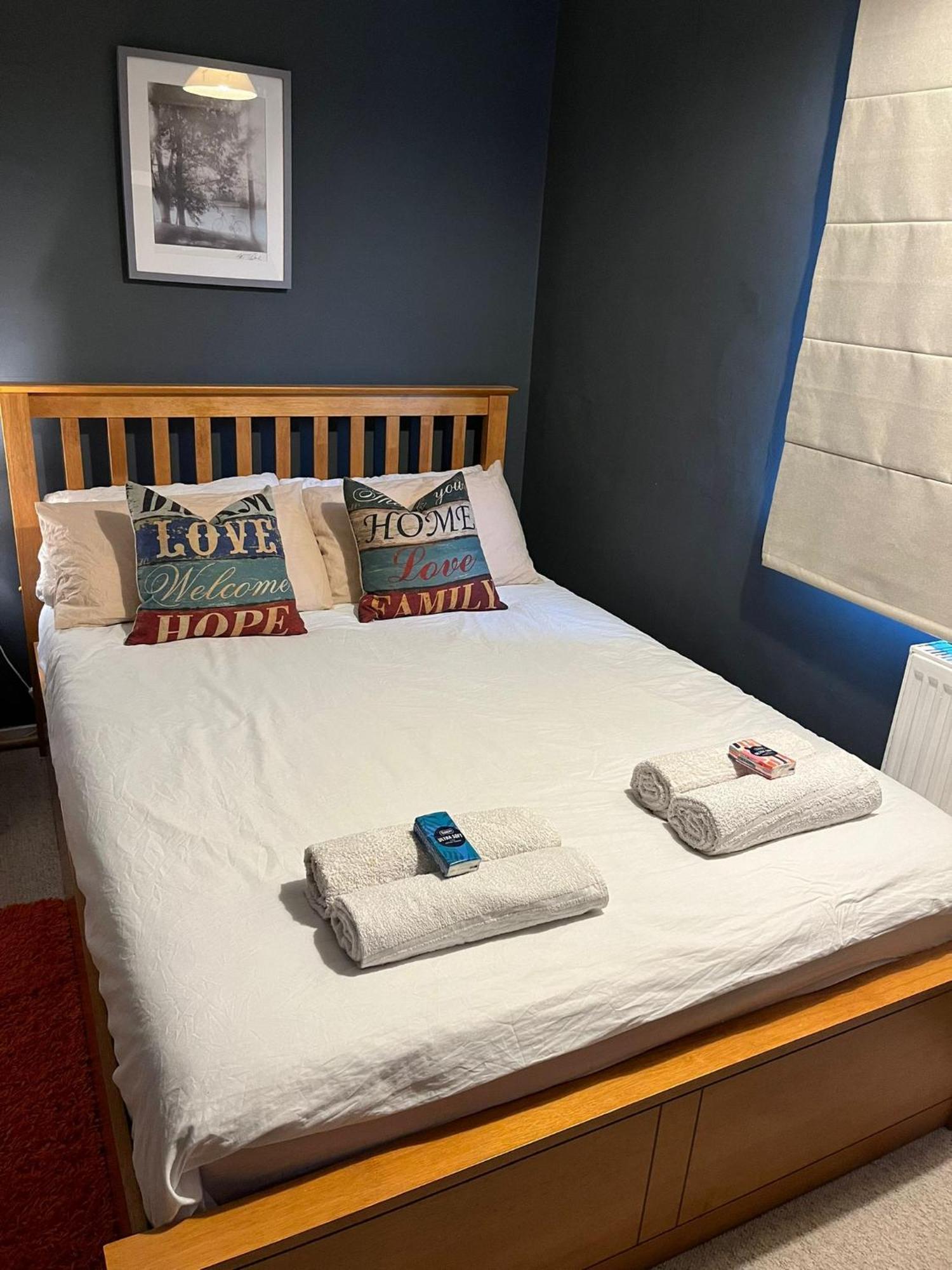 Stylish Double Room In Shared Apartment In Oxfordshire Екстериор снимка